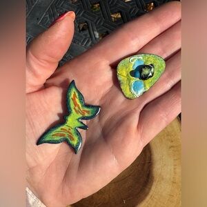 Brutalist enameled Brooches 🦋